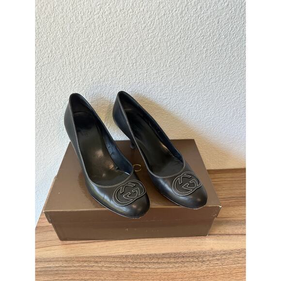 Gucci Black Leather Signature GG Pumps Size 7 (EU 37.5) – Classic Designer Heels - Picture 1 of 4